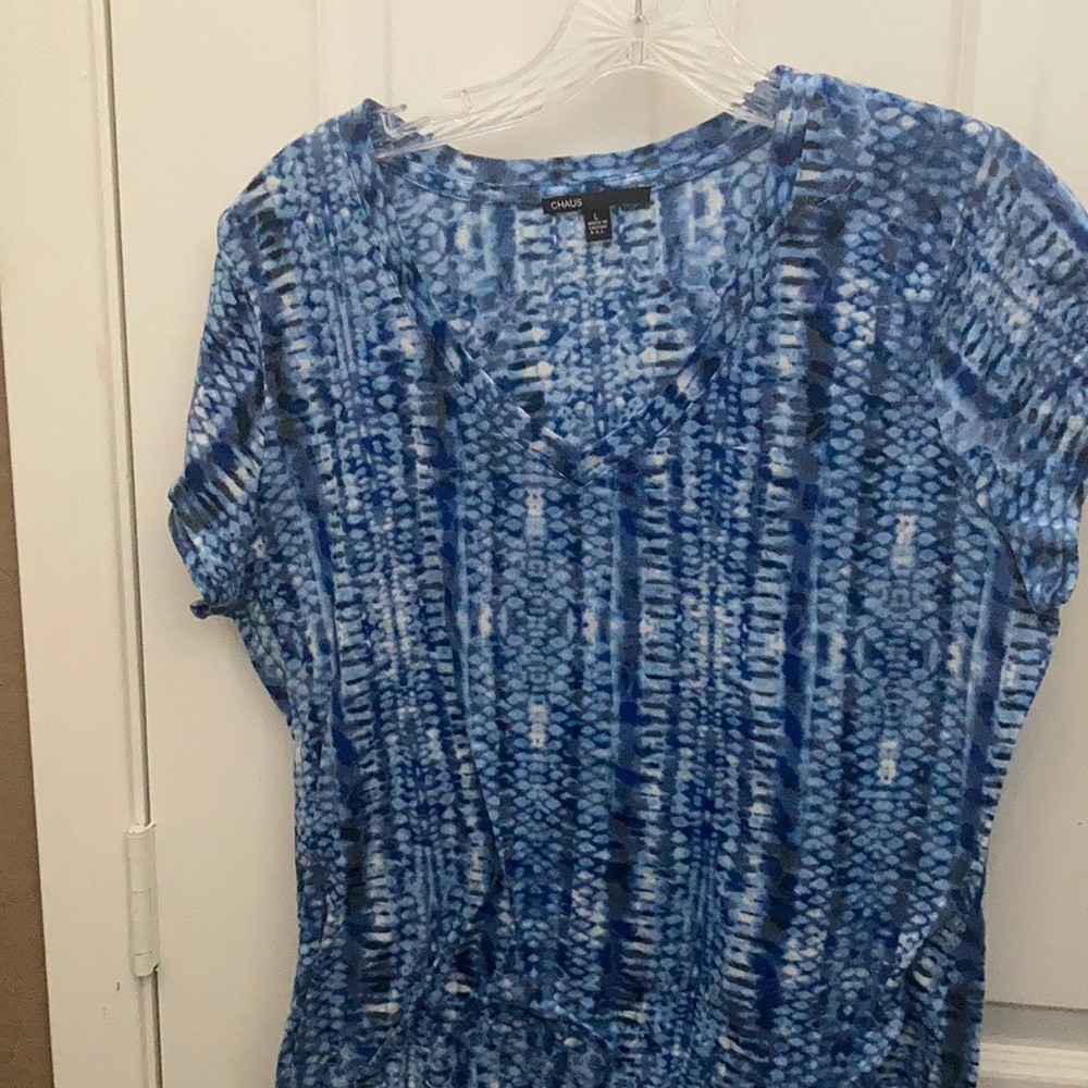 FINAL MARKDOWN Ladies chaus t shirt large
